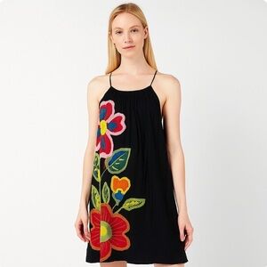 Desigual Sleeveless black shift dress Huge floral embroidery size 38 Small